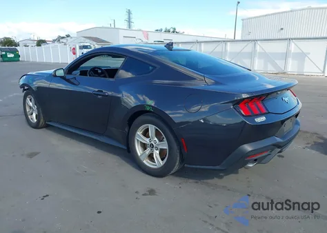 2024 Ford Mustang Ecoboost Fastback z USA, uszkodzony, nr VIN 1FA6P8TH4R5109251